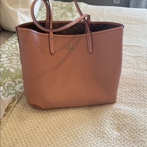 Authentic Coach tote